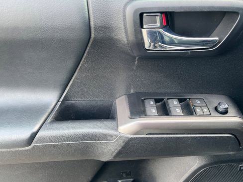 Used 2023 Toyota Tacoma Limited w/ Black Out Package (TMS) image 11