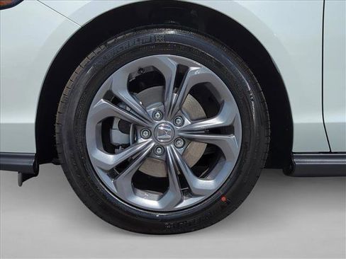 Used 2024 Honda Accord EX image 9