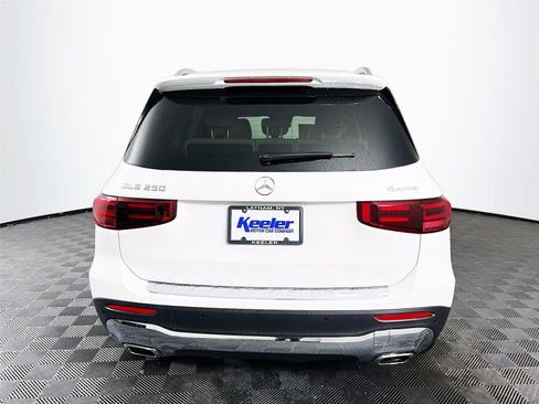 New 2026 Mercedes-Benz GLB 250 4MATIC image 5