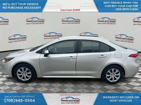 Used 2022 Toyota Corolla LE image 9