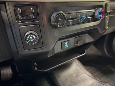 Used 2022 Ford F150 XL w/ Equipment Group 101A High image 34