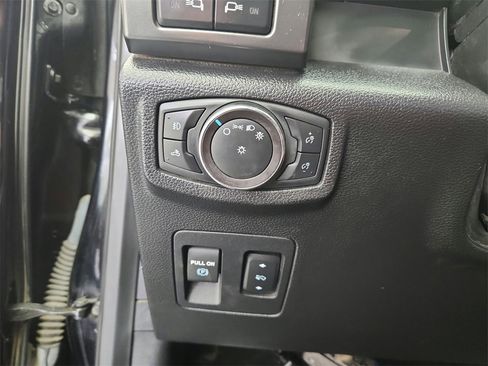 Used 2019 Ford F150 Lariat w/ Equipment Group 502A Luxury image 31