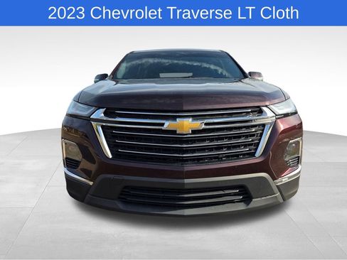 Certified 2023 Chevrolet Traverse LT image 9