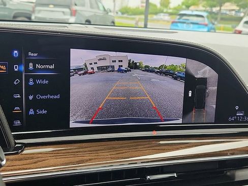 Used 2023 Cadillac Escalade Sport Platinum w/ LPO, ONYX Package AWD/4WD image 18