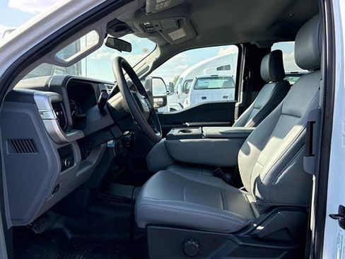 New 2024 Ford F550 4x4 SuperCab Super Duty image 14