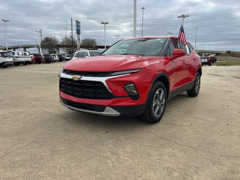 Used 2023 Chevrolet Blazer LT w/ Driver Confidence Package image 1