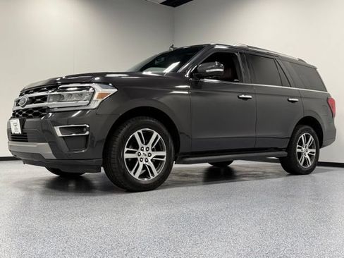 Used 2024 Ford Expedition Limited AWD/4WD image 8