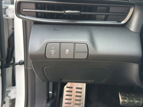 New 2026 Hyundai Elantra N w/ Cargo Package FWD image 32