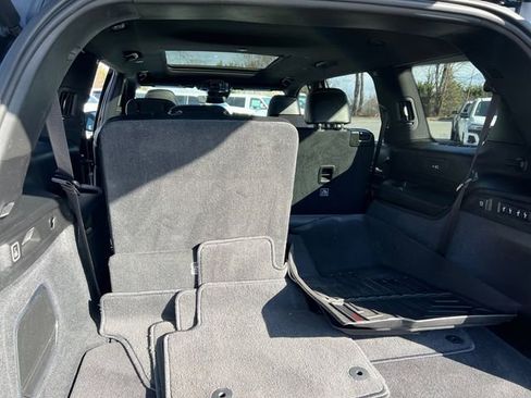 Used 2023 Jeep Grand Cherokee L Overland w/ Rear Seat Video Group I AWD/4WD image 31
