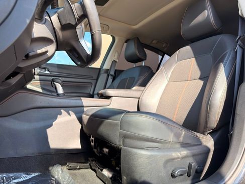 Used 2022 Nissan Altima 2.5 SR w/ Midnight Edition Package FWD image 30