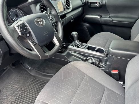 Certified 2018 Toyota Tacoma TRD Sport RWD image 12