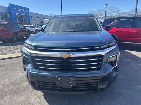 New 2026 Chevrolet Traverse High Country image 2