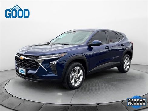 Used 2024 Chevrolet Trax LS w/ LS Convenience Package image 1