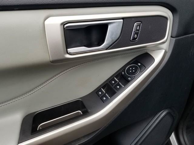 Used 2023 Ford Explorer XLT w/ Equipment Group 202A AWD/4WD image 9