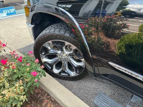 Used 2021 RAM 1500 Limited AWD/4WD image 17