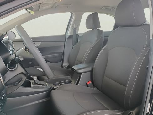 Used 2021 Kia Forte LXS FWD image 5