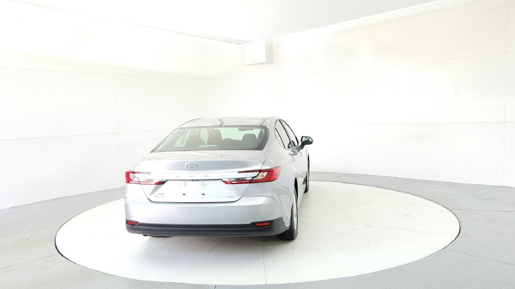 Certified 2025 Toyota Camry LE AWD/4WD image 5