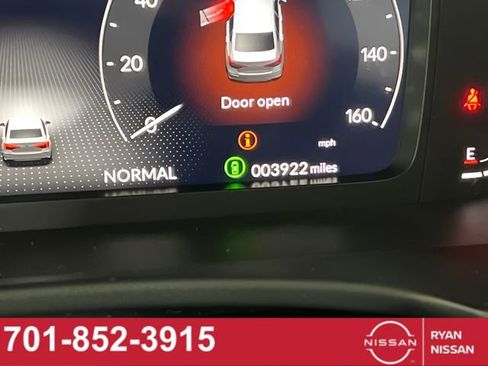 Used 2024 Honda Civic Touring image 3