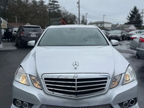 Used 2010 Mercedes-Benz E 350 Sedan image 6