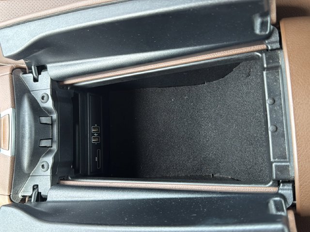 Used 2018 Mercedes-Benz E 300 4MATIC image 44
