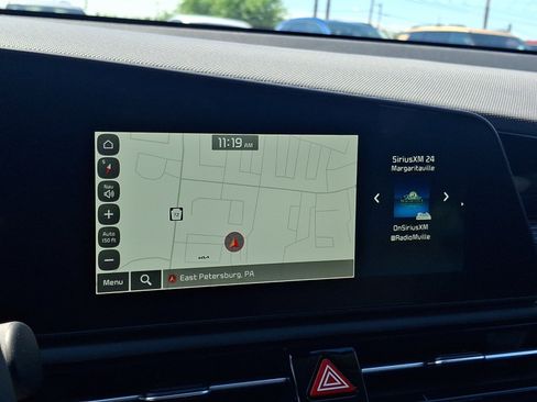 New 2026 Kia Niro EX FWD image 12