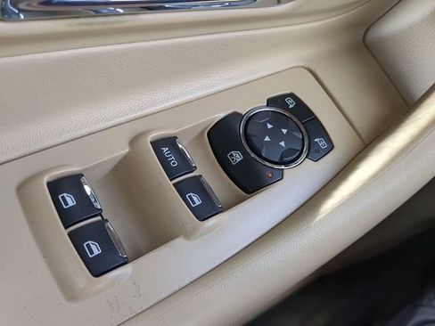 Used 2013 Ford Taurus SEL FWD image 20
