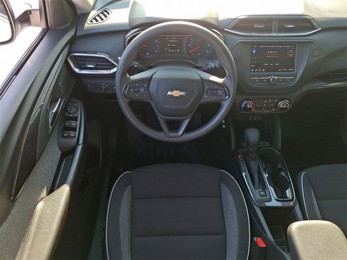 Used 2023 Chevrolet TrailBlazer LT image 14