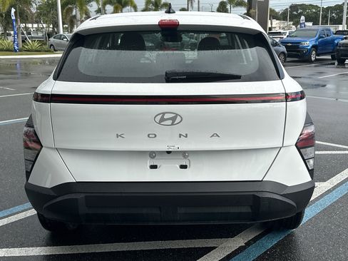 New 2026 Hyundai Kona SE FWD image 7