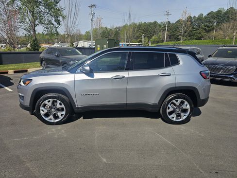 Used 2019 Jeep Compass Limited w/ Advanced Safety Group image 7