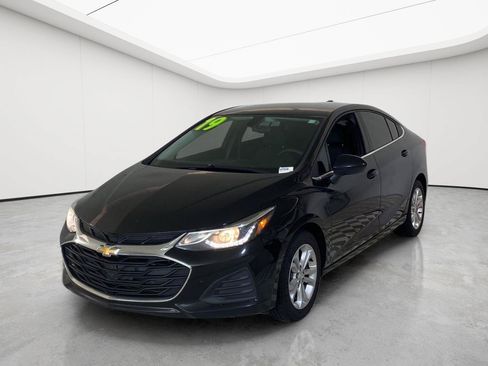Used 2019 Chevrolet Cruze LT FWD image 46