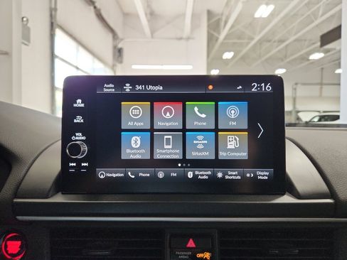 Used 2025 Honda Pilot Elite image 16