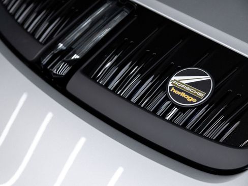 New 2026 Porsche 911 GTS image 36