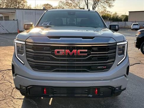 Certified 2024 GMC Sierra 1500 AT4 w/ Technology Package AWD/4WD image 4