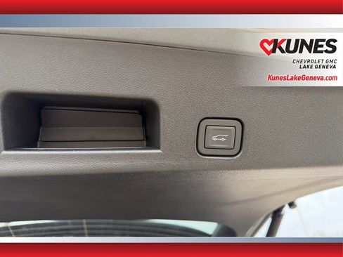 New 2026 GMC Acadia Elevation w/ Black Edition image 8