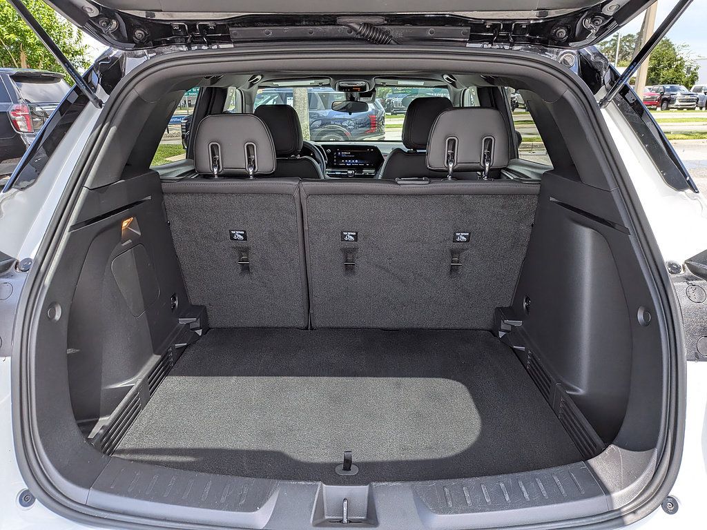 Certified 2024 Chevrolet TrailBlazer RS w/ Driver Confidence Package FWD image 12