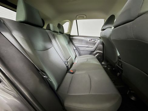 Used 2022 Toyota RAV4 LE AWD/4WD image 23