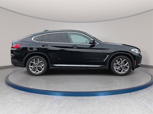 Used 2021 BMW X4 xDrive30i image 5