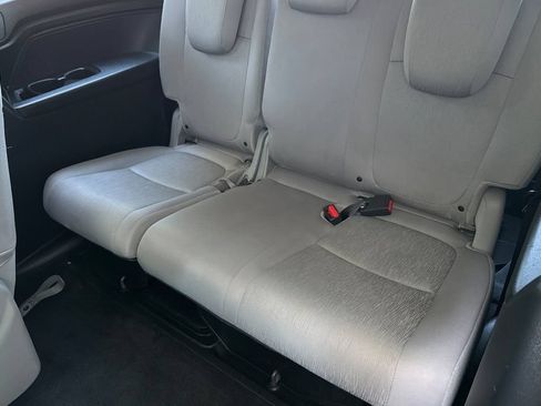 Used 2018 Honda Odyssey EX image 14