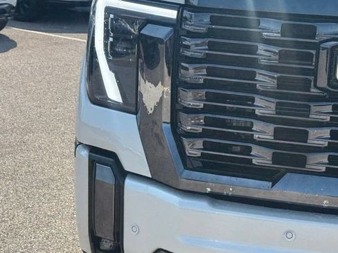 Used 2024 GMC Sierra 2500 Denali Ultimate w/ Max Trailering Package AWD/4WD image 13