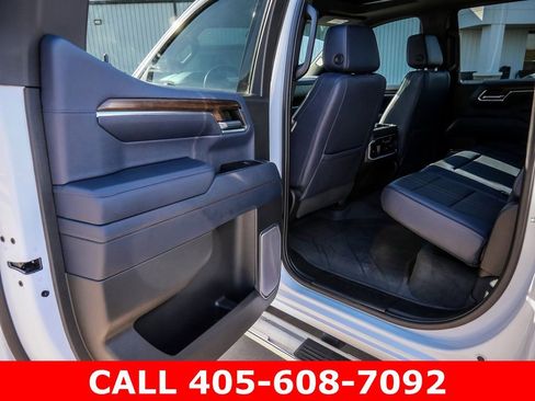 Certified 2023 Chevrolet Silverado 1500 High Country w/ High Country Premium Package AWD/4WD image 29