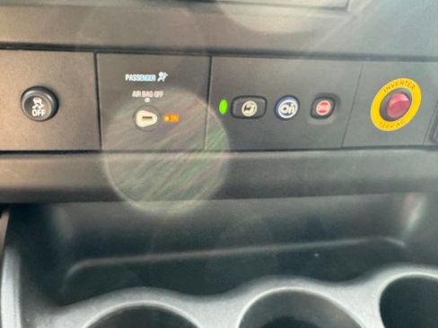 Used 2021 Chevrolet Express 2500 w/ Driver Convenience Package RWD image 13