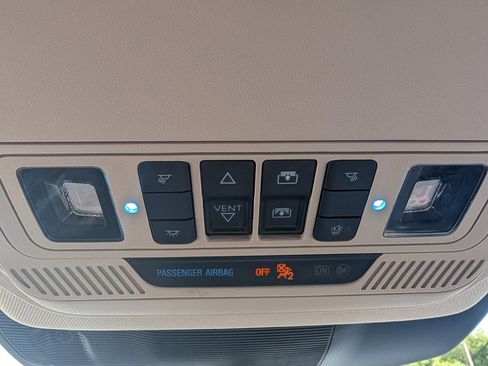 Used 2020 Ford Explorer Limited image 26