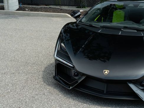 Used 2024 Lamborghini Revuelto AWD/4WD image 5