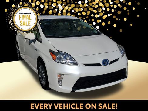 Used 2014 Toyota Prius Two image 4