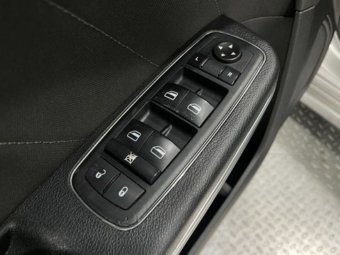 Used 2016 Dodge Charger R/T w/ Navigation & Travel Group RWD image 15
