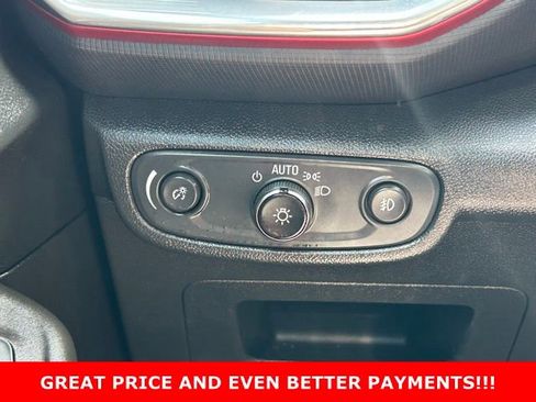 Used 2023 Chevrolet TrailBlazer RS w/ Sun and Liftgate Package FWD image 20