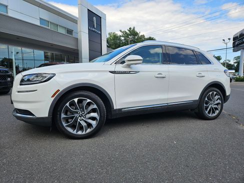 Used 2022 Lincoln Nautilus Reserve w/ Class II Trailer Tow Package AWD/4WD image 1