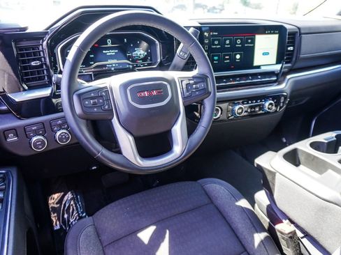 Used 2024 GMC Sierra 1500 Elevation AWD/4WD image 11