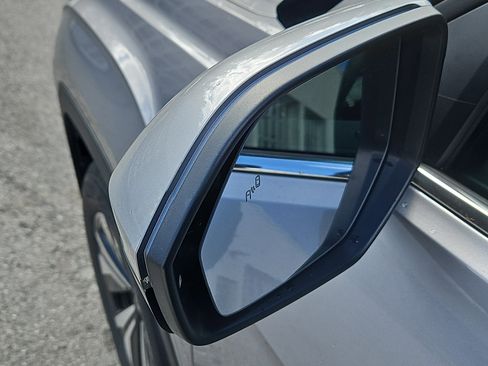 New 2026 Volkswagen Atlas SE image 5