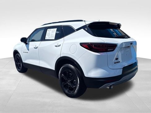 Used 2024 Chevrolet Blazer LT w/ Convenience Package FWD image 3